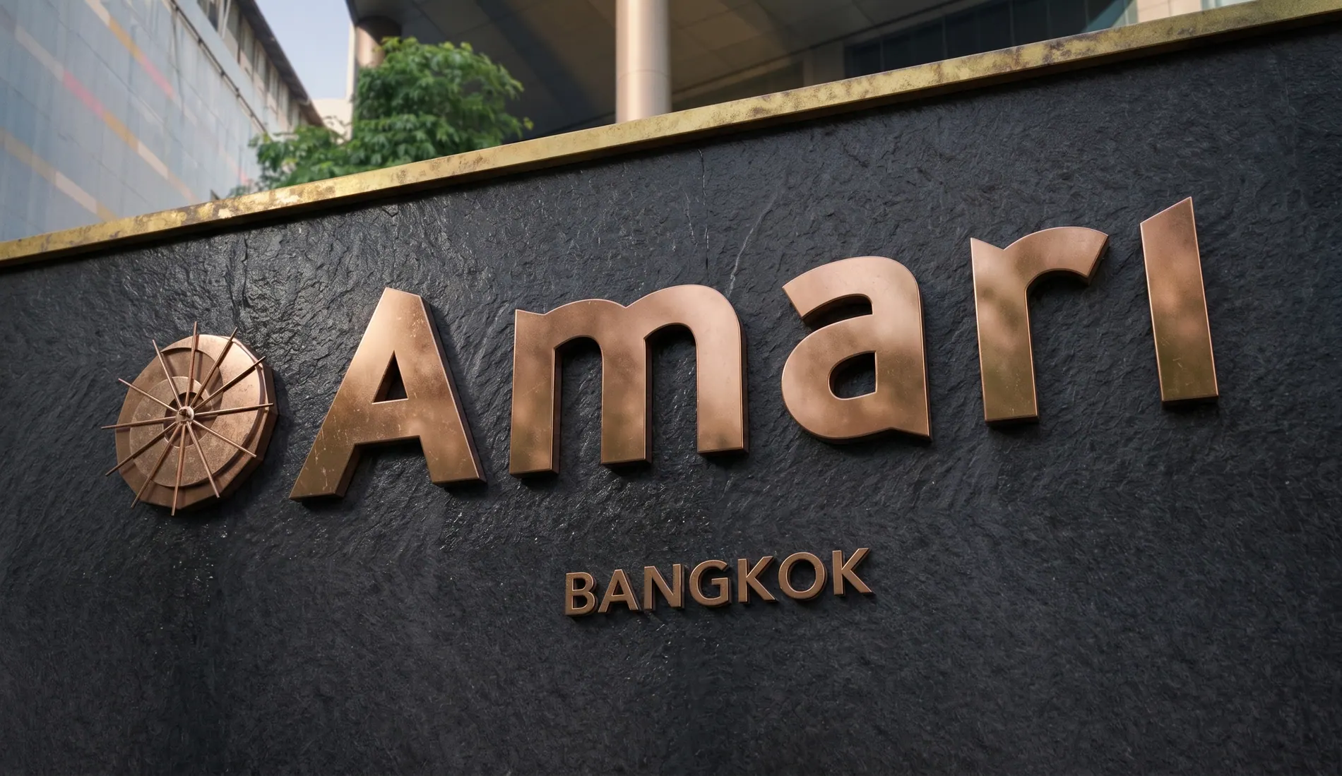 Amari Waterfront Bangkok, biển hiệu